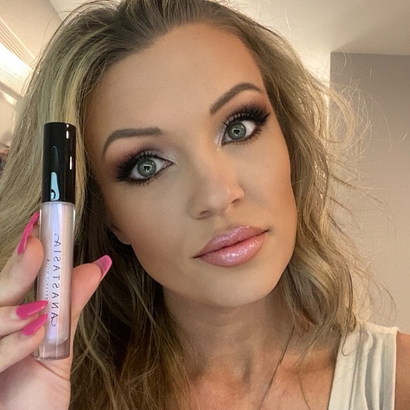 Meet your Posher, Tamara - Picture 4 of 4